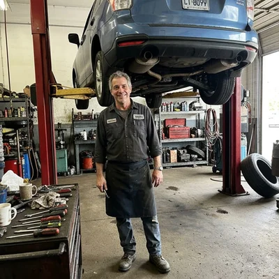 Jonathan, Owner